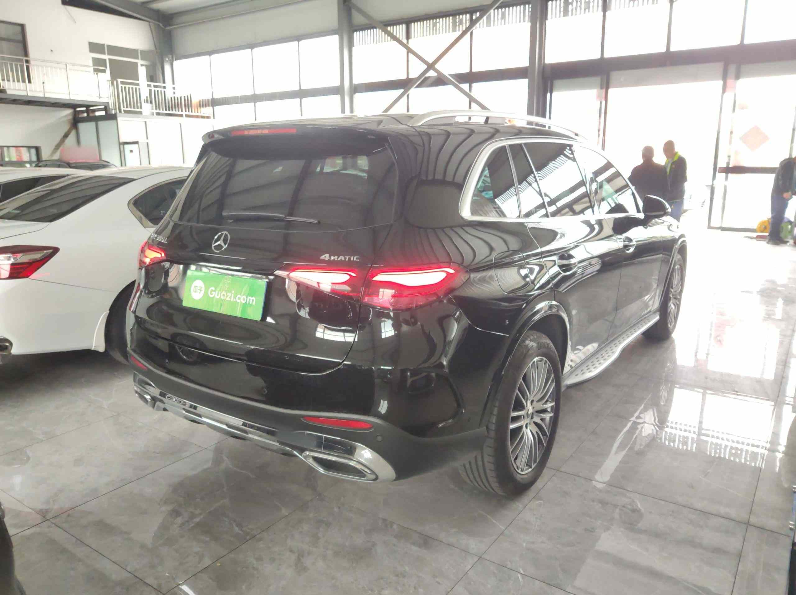 奔驰GLC 2024款 GLC 300 L 4MATIC 动感型 5座(4)