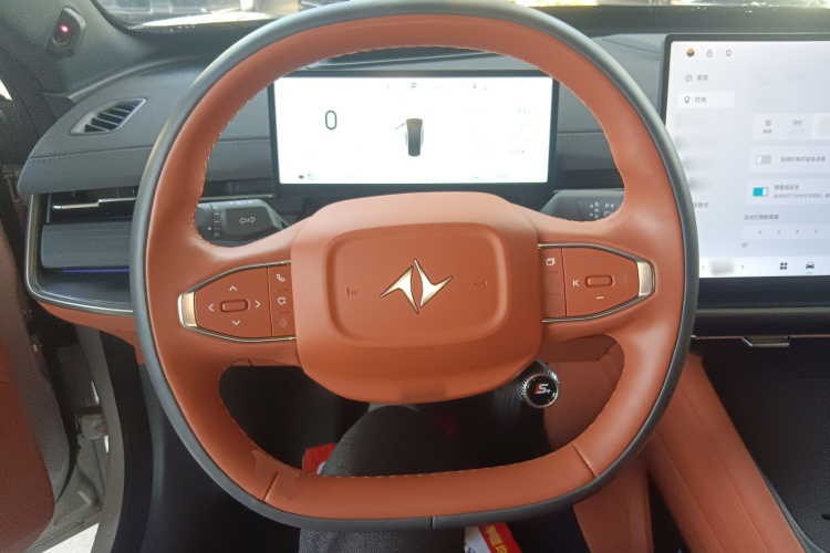 东风奕派 eπ007 2025款 纯电 565四驱Max领航版中控内饰13