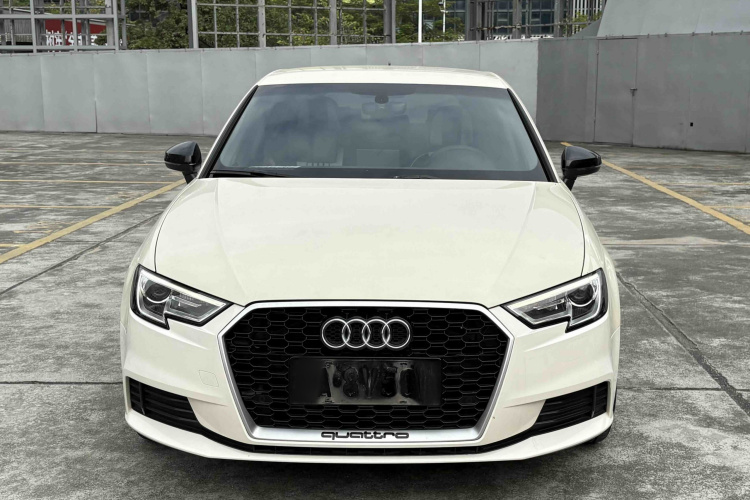 奥迪A3 2018款 30周年年型 Sportback 35 TFSI 进取型车身外观6001