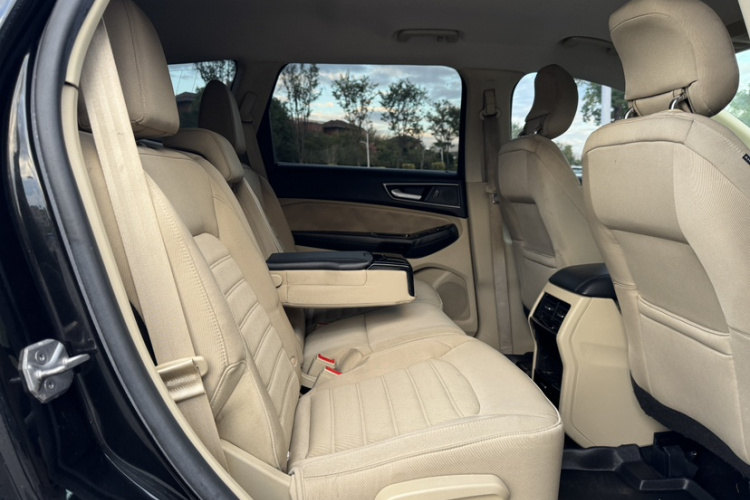 福特 锐界 2015款 2.0T GTDi 两驱精锐型中控内饰7005