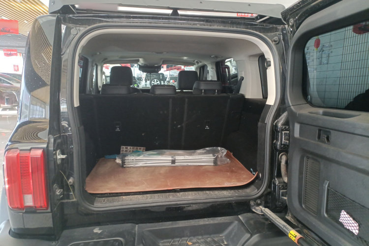 坦克300 2023款 2.0T 铁骑02局部细节23