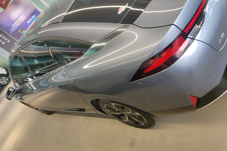 小鹏P5 2021款 460E车身外观6003