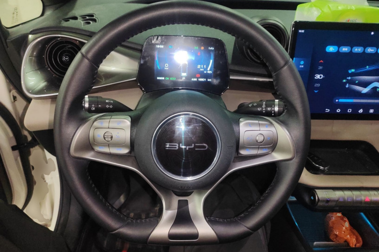 比亚迪 海豚 2021款 405km 时尚版局部细节13