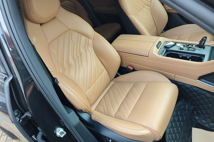 领克09 EM-P 2021款 2.0T PHEV Halo 七座中控内饰41