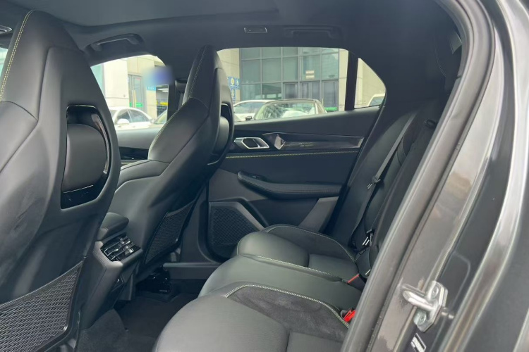 领克03 2023款 2.0TD DCT劲Halo中控内饰7001