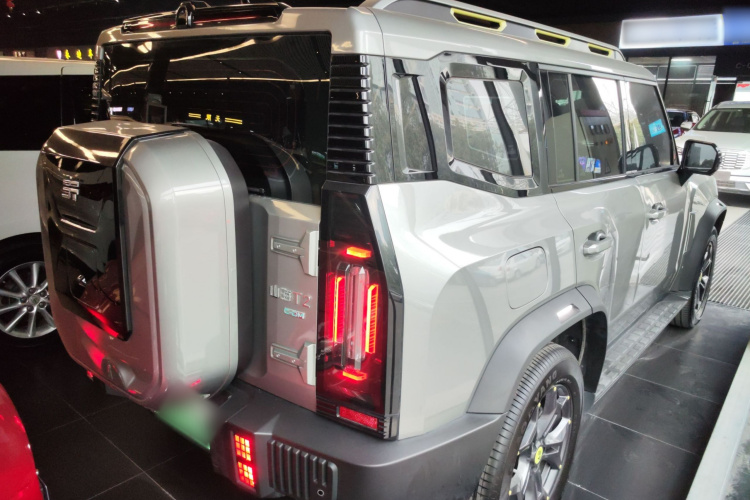 捷途山海 捷途旅行者C-DM 2024款 C-DM 129KM 林野版车身外观7