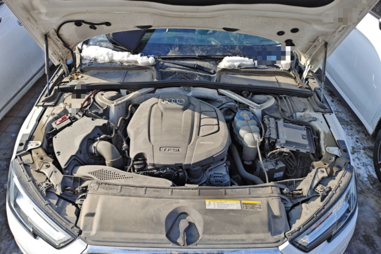 奥迪A4L 2018款 30周年年型 40 TFSI 进取型局部细节24