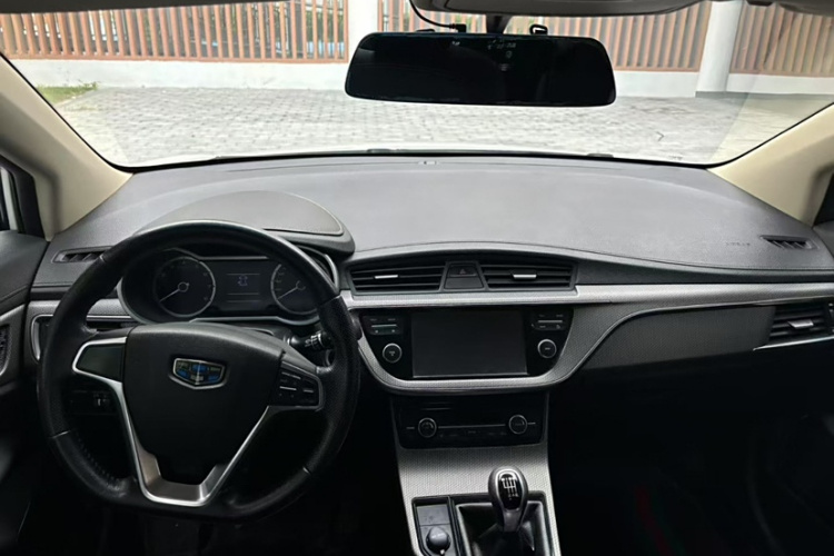 吉利汽车 帝豪GS 2016款 优雅版 1.8L 手动领尚型车身外观6007