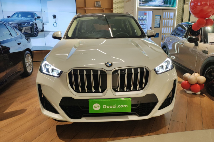 宝马X1 2023款 sDrive25Li M运动套装车身外观2