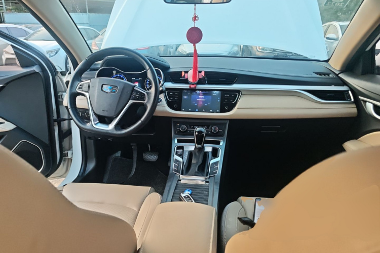 吉利汽车 帝豪 2018款 1.5L CVT豪华型中控内饰12