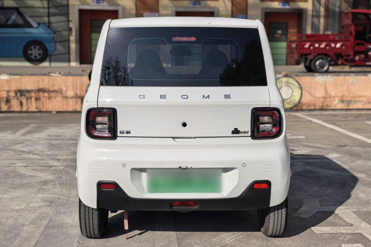 吉利银河 2023款 熊猫mini 200km 耐力熊车身外观6007