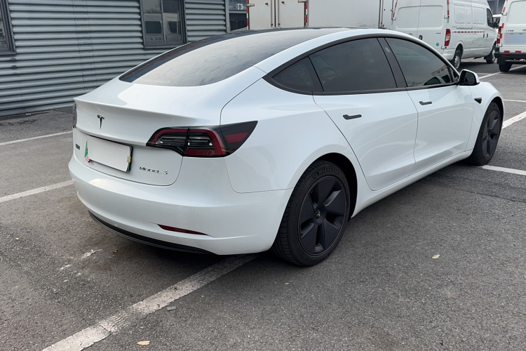 特斯拉 Model 3 2022款 后轮驱动版车身外观6004
