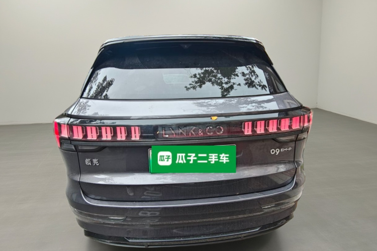 领克09 EM-P 2023款 2.0TD EM-P 远航版PM 六座车身外观6