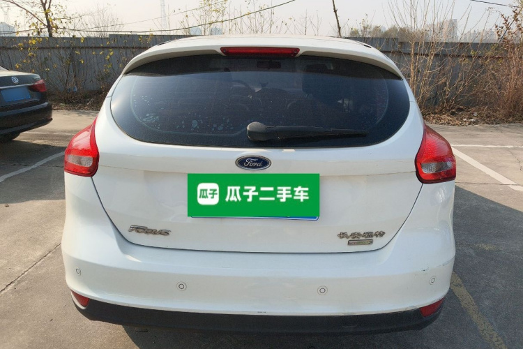 福特 福克斯 2015款 两厢 EcoBoost 125 手动超能风尚型车身外观6004