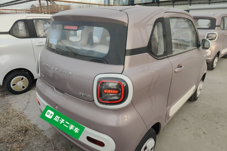 奔腾小马 2026款 222km 萌趣马 Plus车身外观7