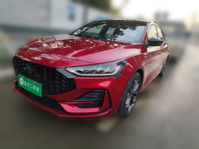 福特 福克斯 2022款 两厢 EcoBoost 180 自动ST Line
