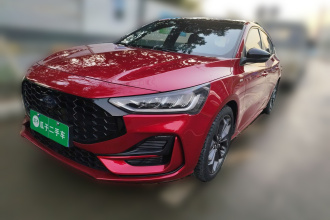 福特 福克斯 2022款 两厢 EcoBoost 180 自动ST Line
