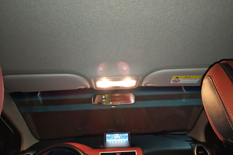 江汽集团 江淮iEV6E 2018款 升级版 iEV6E 豪华智能型局部细节22