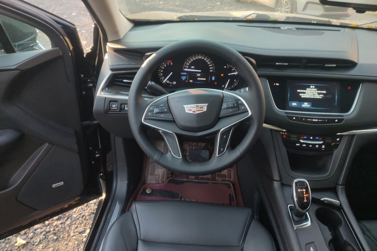 凯迪拉克XT5 2016款 25T 豪华型中控内饰13