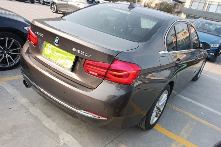 宝马3系 2017款 320Li 时尚型车身外观7