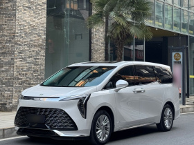 别克 世纪 2023款 2.0T 六座蕴世版