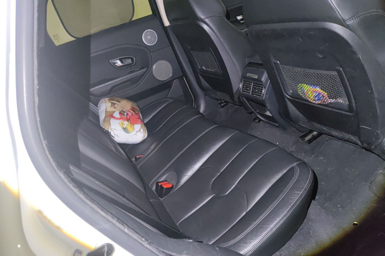 路虎 揽胜极光 2015款 2.0T 五门智耀版中控内饰7004