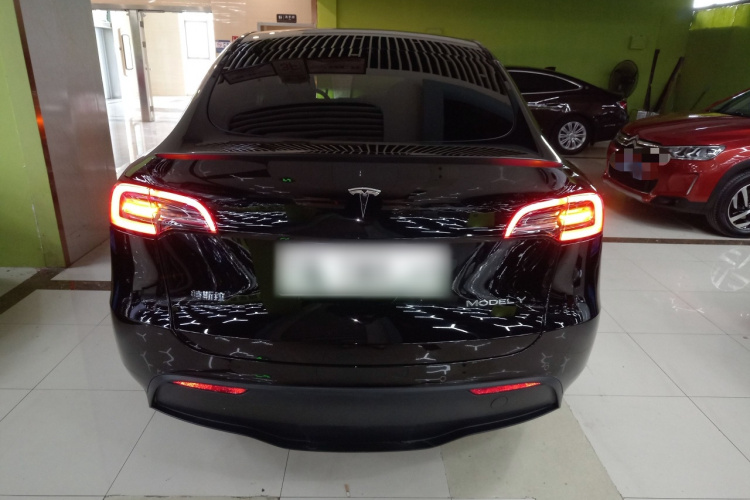 特斯拉 Model Y 2022款 后轮驱动版车身外观6004