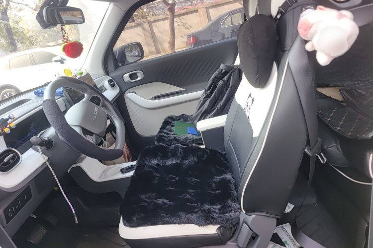 吉利银河 熊猫 2025款 210km 元气熊中控内饰19