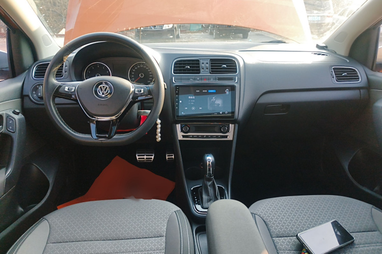 大众 2014款 1.6L Cross Polo 自动中控内饰12