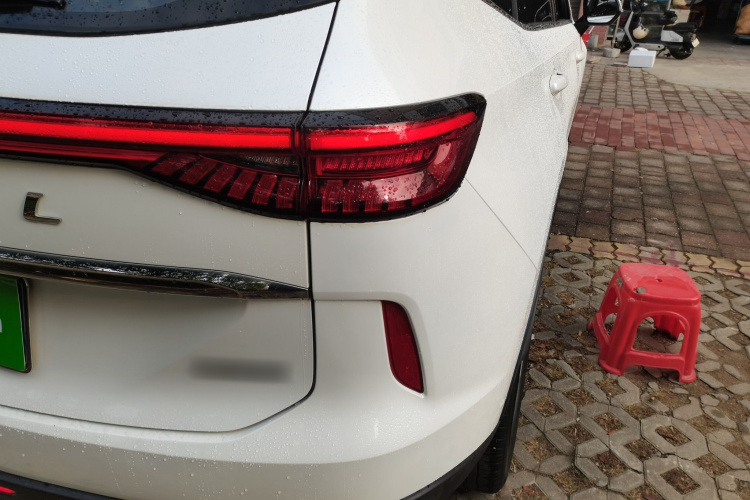 哈弗H6 2021款 第三代 1.5T 自动两驱Supreme车身外观6006