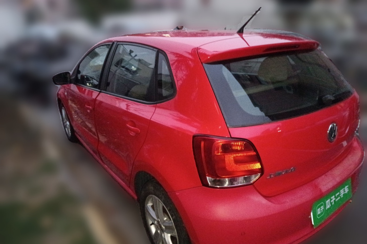 大众 Polo 2011款 1.4L 手动致尚版车身外观5