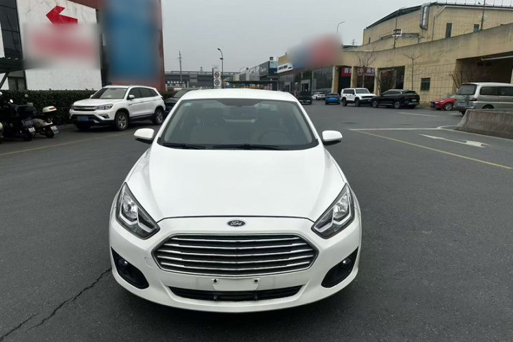 福特 福睿斯 2015款 1.5L 手动舒适型车身外观6002