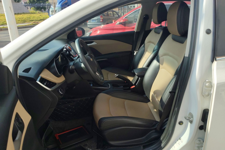 雪佛兰 科鲁泽 2020款 320 自动悦享版中控内饰19