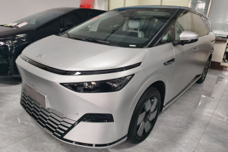 小鹏X9 2024款 640四驱高性能Max