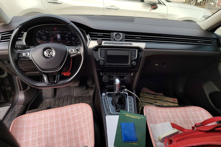 大众 蔚揽 2017款 380TSI 两驱畅行版中控内饰7002
