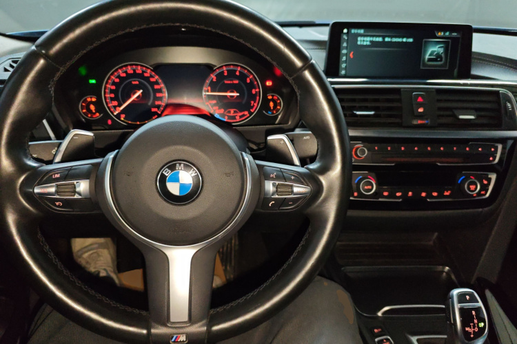 宝马3系 2018款 320Li 领先型M运动套装中控内饰12