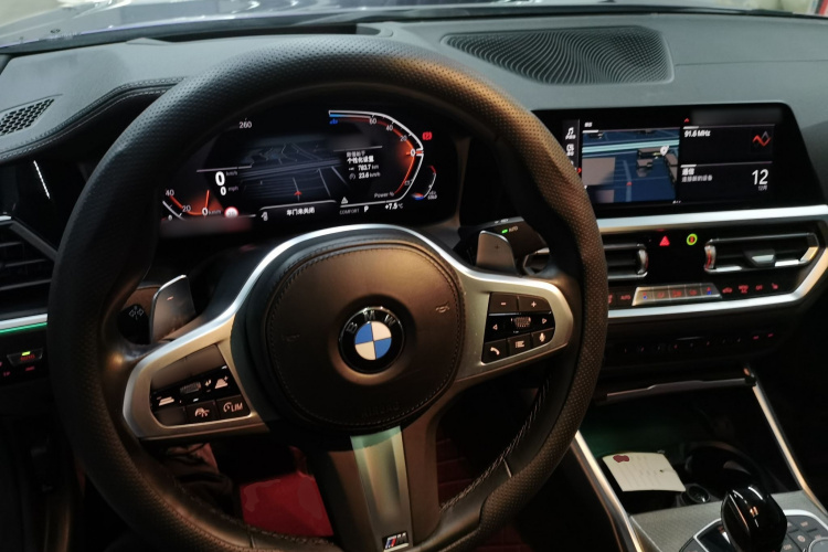 宝马4系 2022款 430i Gran Coupe M运动曜夜套装中控内饰7002