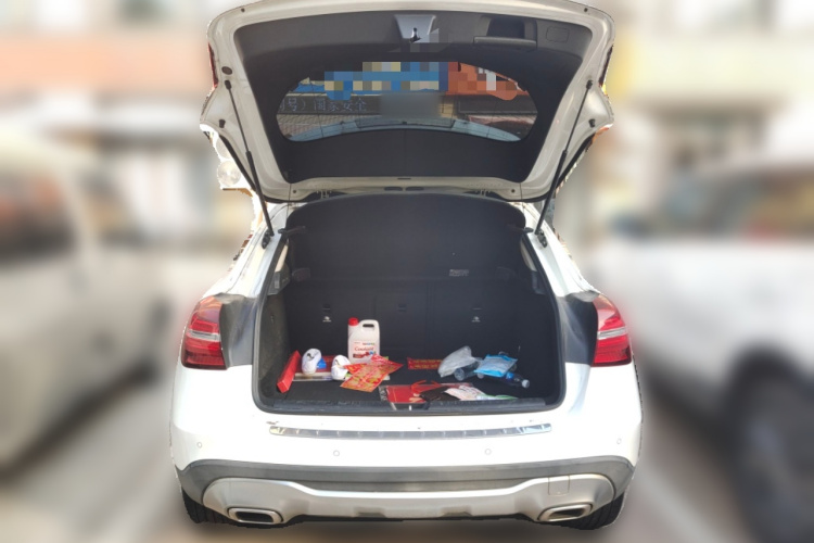 奔驰GLA 2017款 GLA 220 4MATIC 时尚型局部细节23