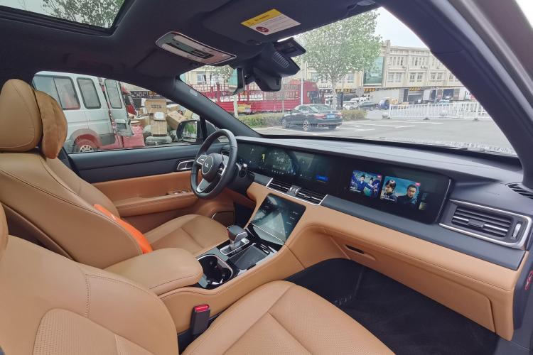 理想汽车 理想ONE 2021款 增程6座版中控内饰41