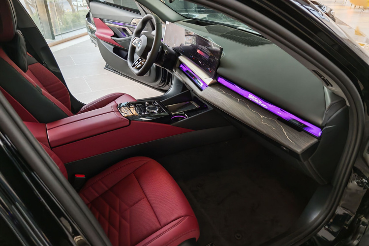 宝马5系 2026款 530Li 尊享型 M运动套装局部细节41