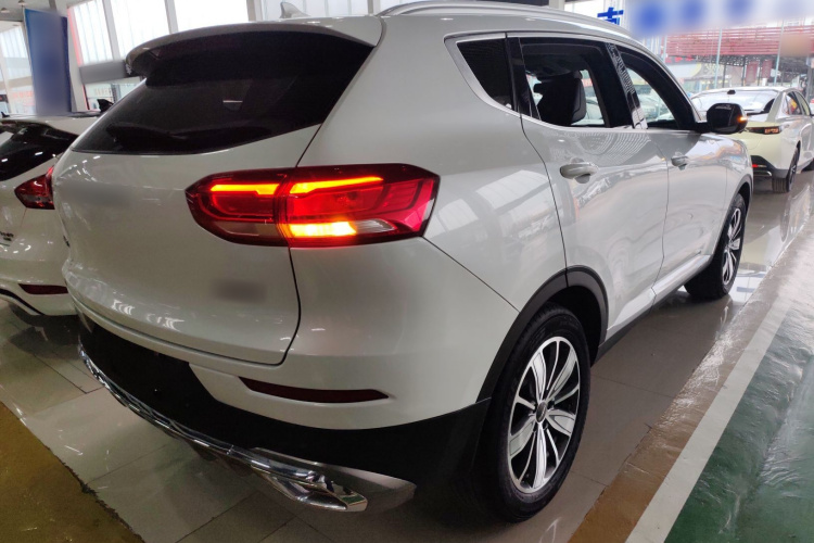 哈弗H6 2021款 1.5T 自动冠军版车身外观7