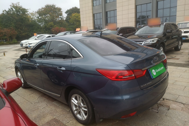 福特 福睿斯 2019款 改款 1.5L 自动悦享型 国VI车身外观4