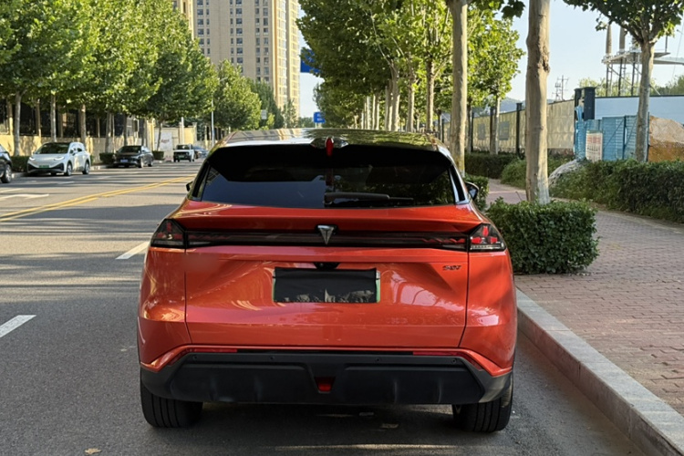 深蓝汽车 深蓝S07 2024款 215Max 乾崑智驾ADS SE增程版车身外观6005