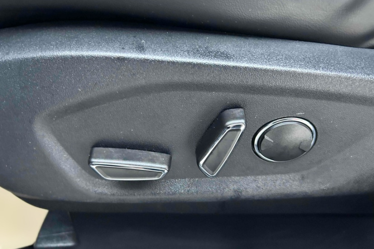 福特 锐界 2021款 PLUS EcoBoost 245 两驱豪锐型 7座中控内饰7003