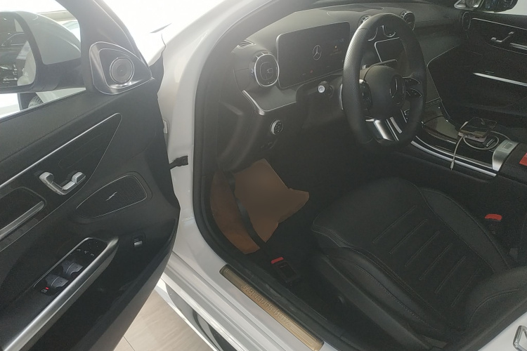 奔驰C级 2023款 改款 C 200 L 运动版中控内饰20