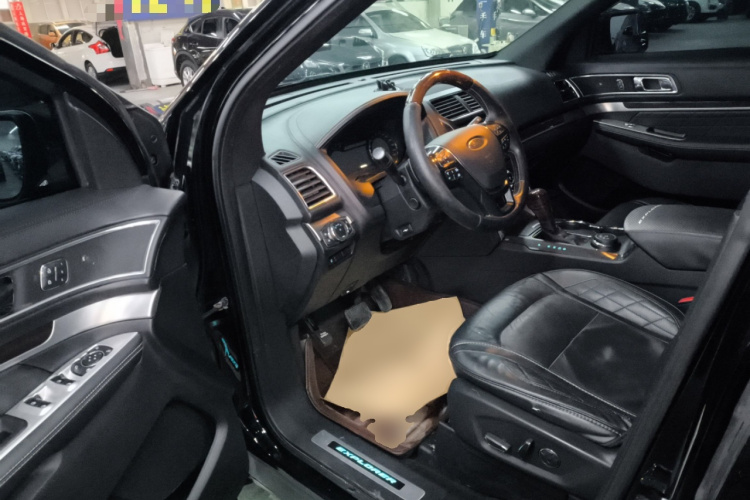 福特 探险者(进口) 2017款 3.5T 铂金版中控内饰20