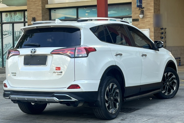 丰田 RAV4荣放 2018款 2.5L 自动四驱精英i版车身外观6001