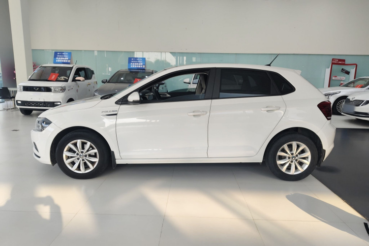 大众 Polo 2021款 Plus 1.5L 自动炫彩科技版车身外观4