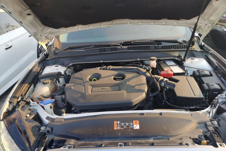 福特 蒙迪欧 2017款 EcoBoost 200 时尚型机舱底盘24