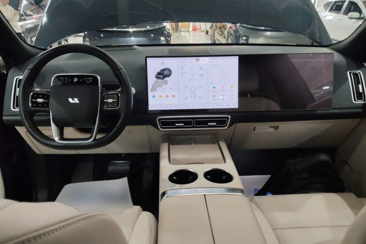 理想汽车 理想L9 2024款 Ultra中控内饰12